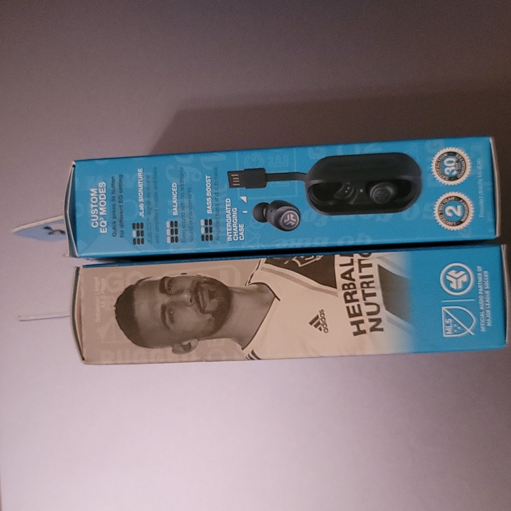 Wireless Earbuds - Picture 3 of 3